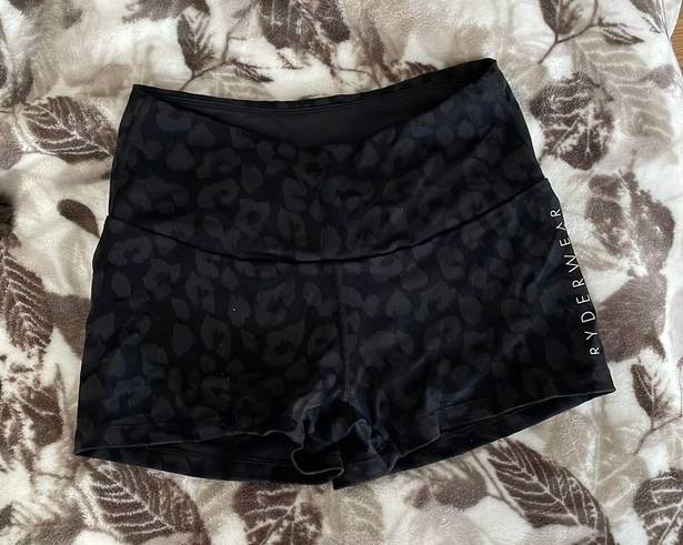 Ryderwear Black Cheetah Scrunch Bum Shorts