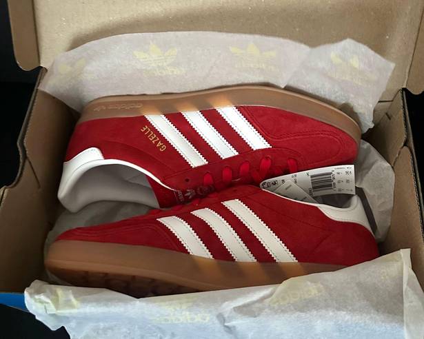 Adidas Gazelle Shoes Red