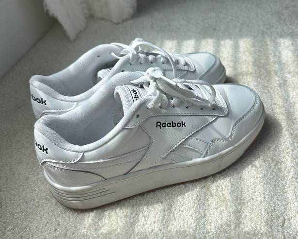 Reebok Sneakers