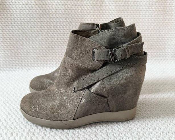 Eileen Fisher  Zest Mineral Metallic Silver Wedge Ankle Heel Strap Boots Shoes 7