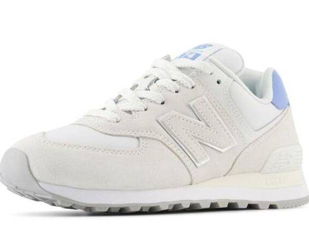 New Balance  574 Sneaker (Women) in Spring Sky Size US 7.5