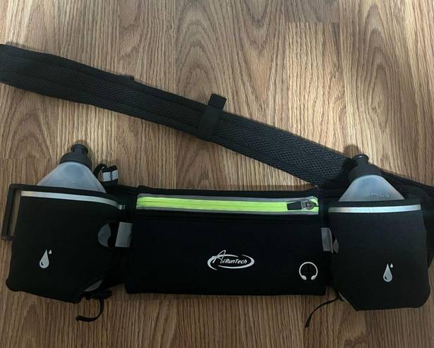 AiRunTech Hydration Running Belt with 2 bottles