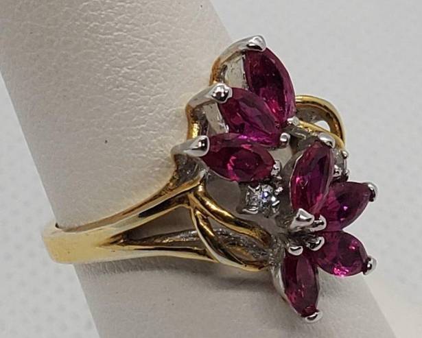 Ruby Gold Tone, Pink , & Clear Glass Ring