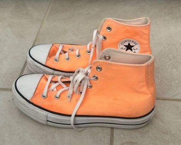 Converse Bright orange 😍🧡