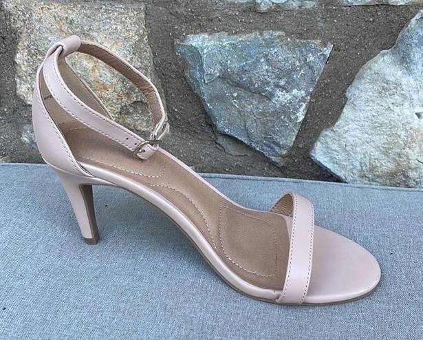 Lane Bryant  ankle strap light pink heels size 8 NWOT