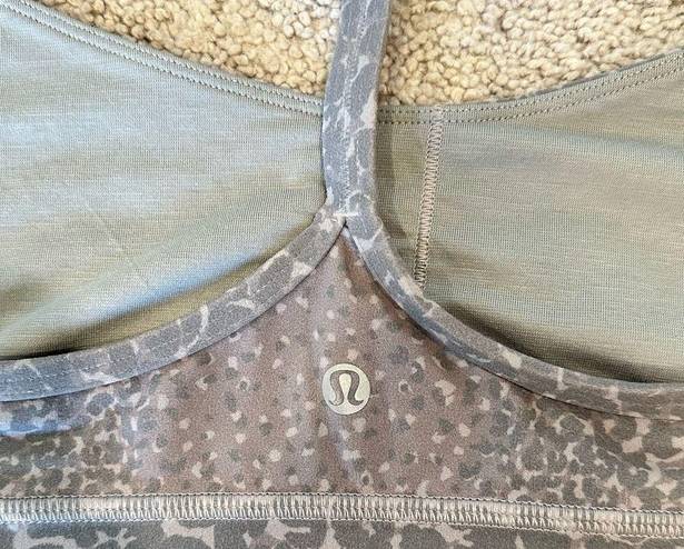 Lululemon  Flow Y Bra Nulu