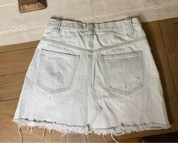 Free People Side Car Silver Lake Denim Jean Mini Skirt 
Size 26 Light Wash