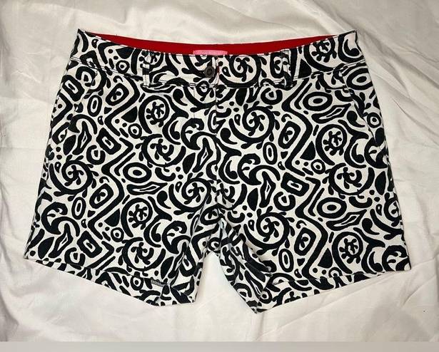 Isaac Mizrahi  Black and White Pattern Shorts