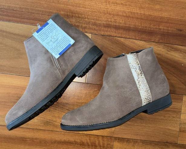 Krass&co NWT Bos. &  suede boots