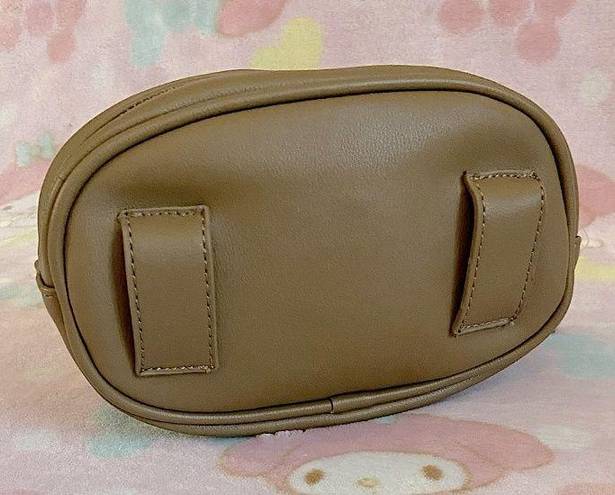 Quilted leather zipper belt pouch (NEW) Brown