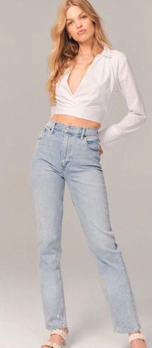 Abercrombie & Fitch Ultra High Rise 90s Straight Leg Jean Light Wash