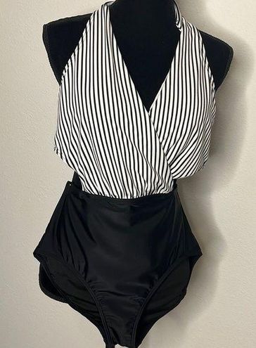 COCOSHIP size 10 1 piece black and white bathing suit.halter tie at ...