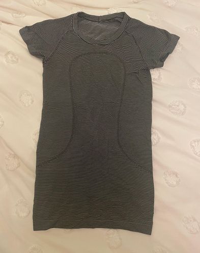 Lululemon Swiftly Tech Short Sleeve Shirt 2.0 Black And White Strips