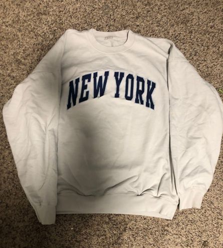 Brandy Melville new york sweatshirt White - $32 (41% Off Retail) - From ...