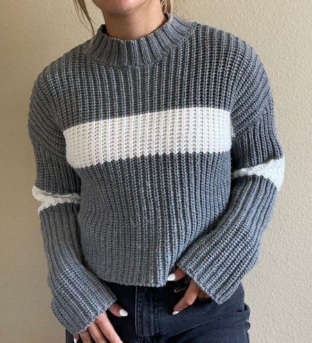Forever 21 Forever 22 Knitted Cropped Striped Sweater