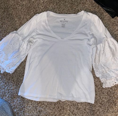 American Eagle White Quarter Sleeve  Shirt