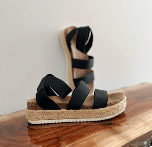 Time & Tru black strap platform sandals Size 9 - $19 (24% Off Retail ...