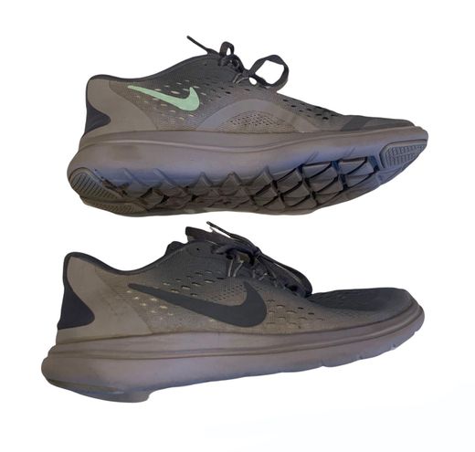 Nike Gray Flex 2017 Running Shoes size 6