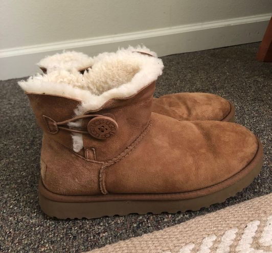 UGG Boot Tan Size 9 - $50 - From lily