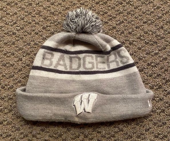 NCAA  ‼️Wisconsin Badgers Pom Knit Hat‼️