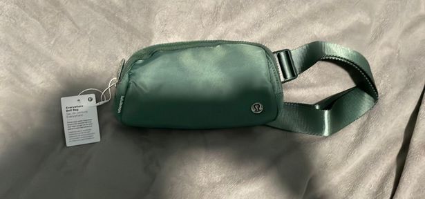 Lululemon Everywhere Belt Bag Green - $48 New With Tags - From Alli