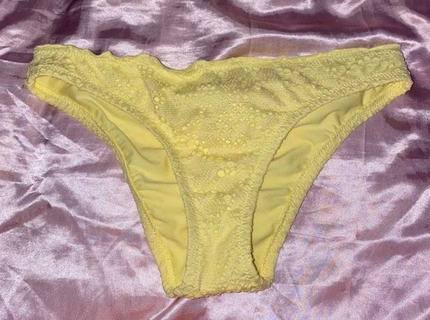 yellow floral lace scrunch butt bikini bottoms - $10 - From Giselle