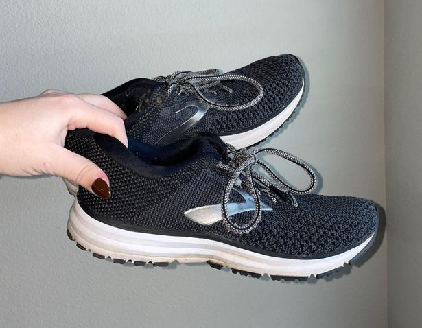 all black brooks running shoes