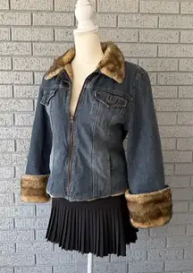 Vintage Y2K Women’s Giacca denim jacket w/ fur trim Size Large Bratz Winter Jean