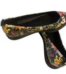 Elliott Lucca Bala Autumn Botanica Floral Pointed Toe Flats Size 6.5 M