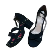 Bamboo Flower Print Chunky Heels