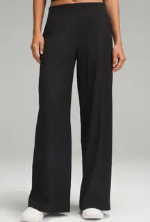 Swift Mid Rise  Wide Leg Pant Black Size 4