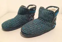 Muk Luks Slippers, Size 7/8