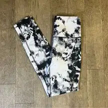 Black & White Tie-Dye Leggings