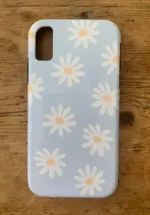 iPhone XR Daisy Phone Case