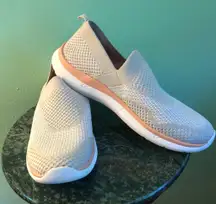 Comfortable women's shoes. Size 8. $28.