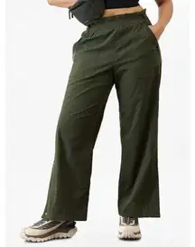 Athleta 4 Trekkie Parachute Pant Aspen Olive Green Size 4 Regular #533487032