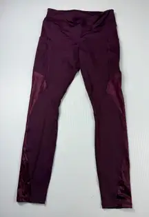 Fabletics High-Waisted Leggings with Pockets & Shiny Panels Size‎ S