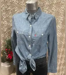Levi’s Women Boyfriend Fit Denim Blue Long Sleeve Button Up Size XS