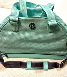 Lululemon Retro Groove bag