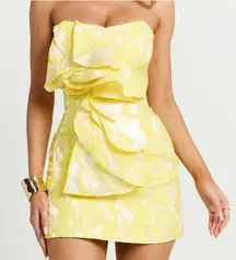 Amalie the label yellow mini dress