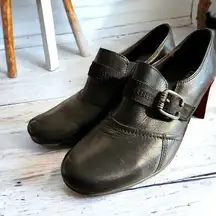 Taos Black Leather Slip On Booties Shoes Business Casual Heeled Sz 40 9 9.5