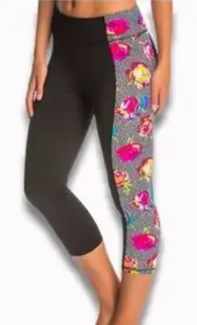 Betsey Johnson Capri Leggings Polka Dot Floral Performance Yoga Pants Size XS