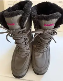 Kamik Women's Taupe Winter Boots with Pink Logo