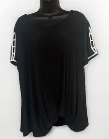 Est. 1946 Womens Dressy Top Size‎ Large Black with White Trim Keyhole Sleeves
