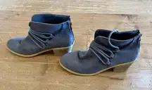 Women’s Crisscross Zip Up Booties Grey Size 40 NWOT Girly Fall Trendy Boots