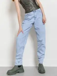 Vintage gap reverse fit light wash mom jeans