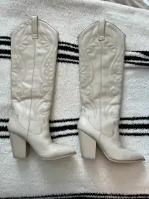 Steve Madden Cream Heeled Boots