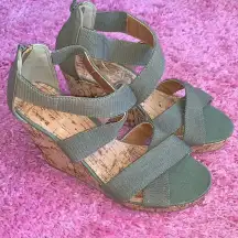 NY & Co Green Espadrille Wedges