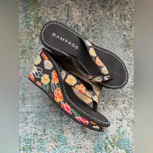 Vintage Y2K Rampage floral beaded platform thong slide sandals, size 8