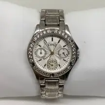 DMQ women silver tone watch 31mm rhinestones quartz bracelet size 6.5” running